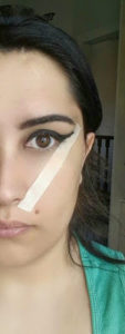 Bant ile Eyeliner Nasıl Çekilir - Kolay Kalın Eyeliner Çekme Resimli Anlatım