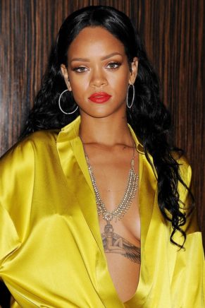 Rihanna'nın En Beğenilen Saç Modelleri Ondan İlham Alın
