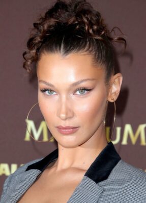Bella Hadid'in Makyaj Stilini İnceliyoruz Bella Hadid'in Makyajı Nasıl Yapılır Bella Hadid'in Makyajı Bella Hadid'in Makyaj Stilini İnceliyoruz Bella Hadid'in Makyaj Stili Bella Hadid Bella Hadid'in Makyaj Stilini İnceliyoruz