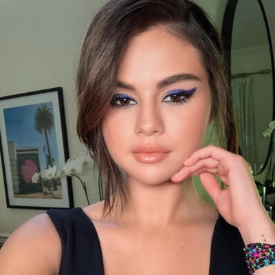 Selena Gomez’in Makyaj Stilini İnceliyoruz  